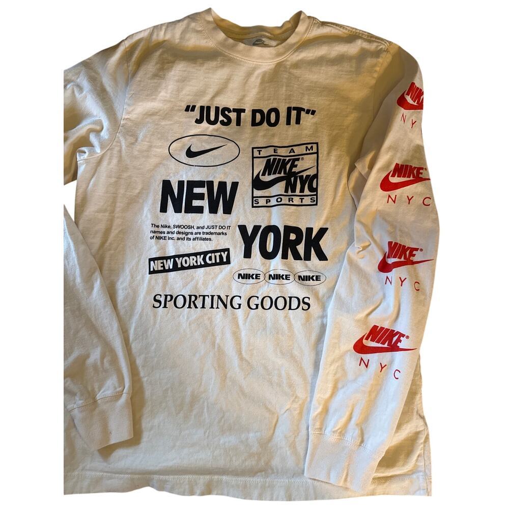 NIKE SPORTSWEAR “NEW YORK NYC” shirt size Medium M - Picture 3 of 5